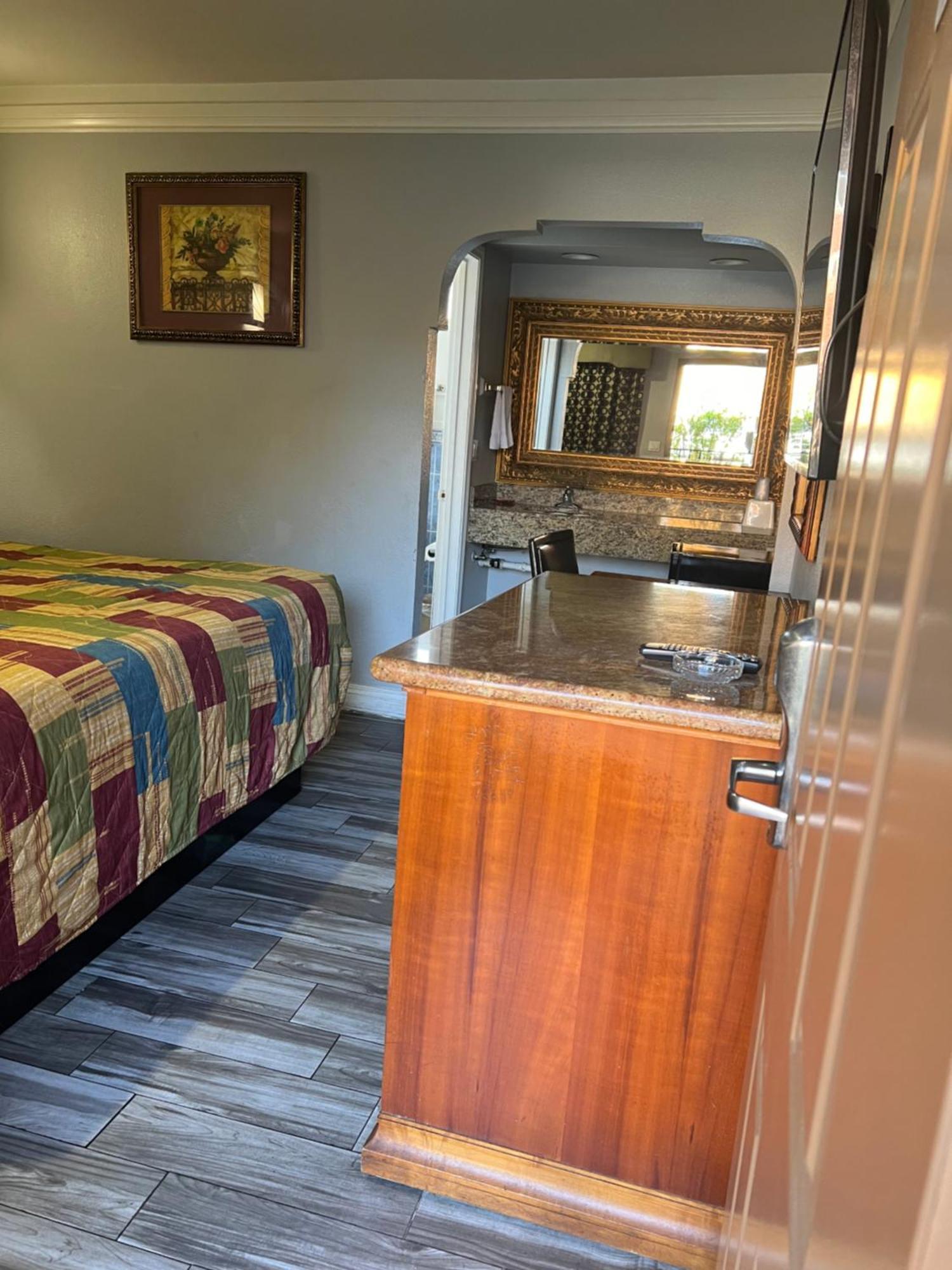 Amber Motel Inglewood Exterior photo